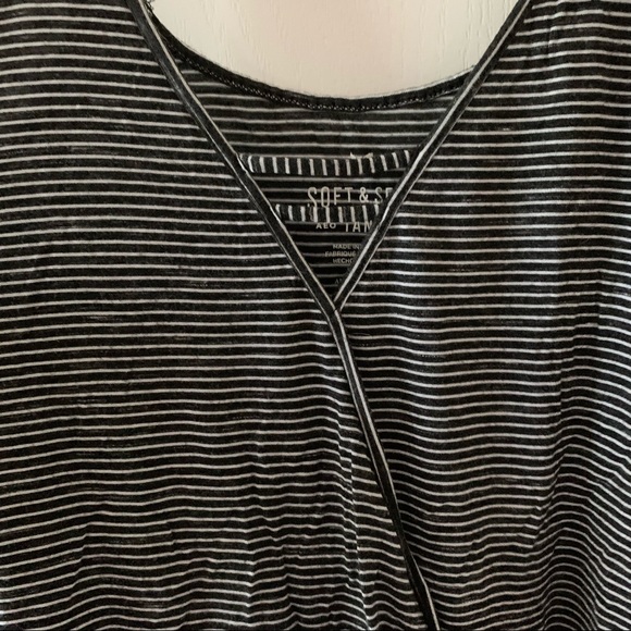 American Eagle soft and sexy tank triangle cuts - Picture 3 of 5